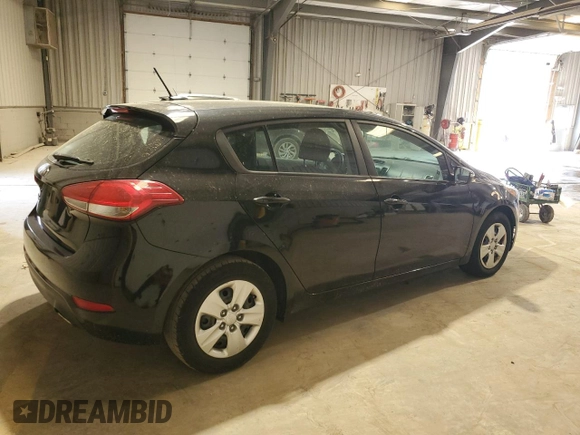 2017 Kia Forte LX with VIN KNAFK5A86H5672100, listed as a Copart auction lot 55101985 with 111,739 mi miles and Salvage Title. Bid and sale history available at carsss.com. Image 3.