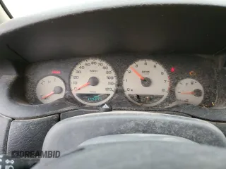 2003 Dodge Neon SXT z VIN 1B3ES56C63D192599, wystawiony jako Copart lot #53375775 z przebiegiem 179 277 mil mil oraz Tytuł czysty. Historia ofert i sprzedaży dostępna na DreamBid. Obrazek 9.