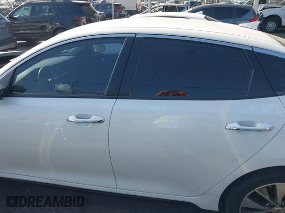 2016 Kia Optima SX Turbo with VIN 5XXGW4L2XGG043934, listed as a IAAI auction lot 40451940 with 86,386 mi miles and . Bid and sale history available at carsss.com. Image 14.