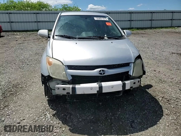 2006 Scion xA z VIN JTKKT624960165579, wystawiony jako Copart lot #55891475 z przebiegiem 81 165 mil mil oraz Szkoda całkowita • Salvage title. Historia ofert i sprzedaży dostępna na DreamBid. Obrazek 13.