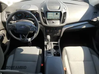2019 Ford Escape SE z VIN 1FMCU9GD6KUB85600, wystawiony jako Copart lot #53521945 z przebiegiem 106 906 mil mil oraz Czysty tytuł • Clean title. Historia ofert i sprzedaży dostępna na DreamBid. Obrazek 8.