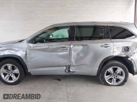2018 Toyota Highlander Hybrid Limited with VIN 5TDDGRFH6JS038295, listed as a IAAI auction lot 42442074 with 248,875 mi miles and . Bid and sale history available at DreamBid. Image 14.