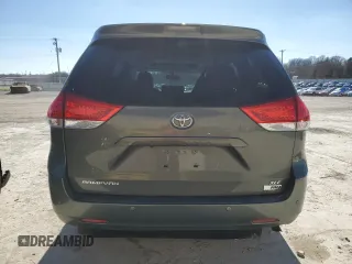 2011 Toyota Sienna XLE AAS с VIN 5TDYK3DC2BS096636, выставлен на аукционе Copart как лот 39746143 с пробегом 77 793 миль миль и На запчасти • Non repairable. История ставок и продаж доступна на DreamBid. Изображение 6.