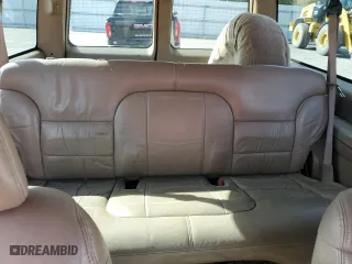 1998 Chevrolet Tahoe with VIN 3GNEK18R0WG114682, listed as a Copart auction lot 75619714 with 208,770 mi miles and Clean Title. Bid and sale history available at carsss.com. Image 10.