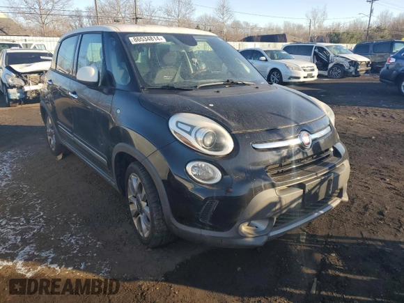 2015 FIAT 500L Urbana Trekking with VIN ZFBCFADH6FZ033626, listed as a Copart auction lot 86534814 with Not Provided miles and Clean Title. Bid and sale history available at DreamBid. Image 4.