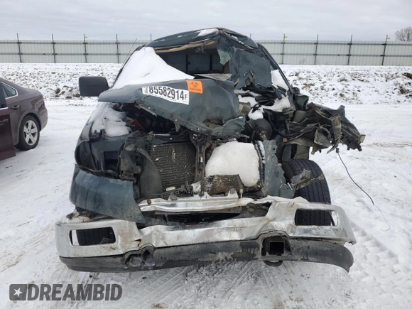 2005 Ford F-150 XLT with VIN 1FTPX14515NB92108, listed as a Copart auction lot 85582914 with 0 mi miles and Salvage Title. Bid and sale history available at carsss.com. Image 5.