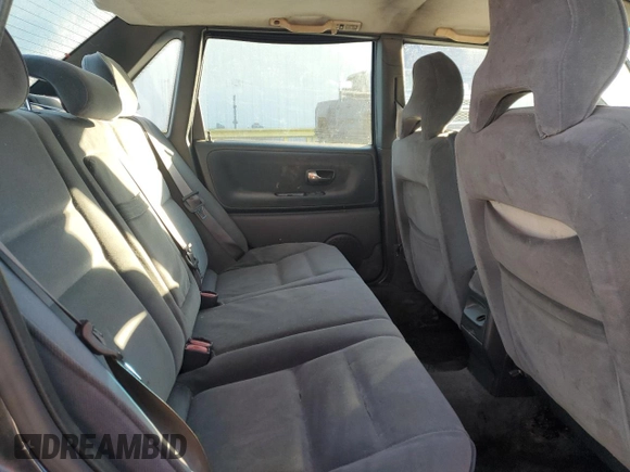 1998 Volvo S70 z VIN YV1LS553XW3480105, wystawiony jako Copart lot #83552564 z przebiegiem 200 181 mil mil oraz Nie do naprawy • Non repairable. Historia ofert i sprzedaży dostępna na DreamBid. Obrazek 10.