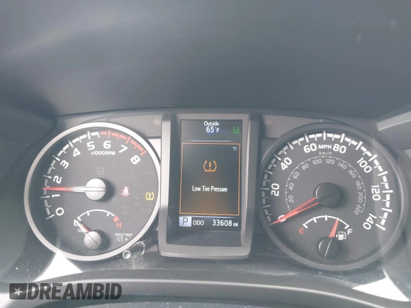 2021 Toyota Tacoma SR with VIN 5TFAX5GN7MX192500, listed as a IAAI auction lot 41674939 with 33,608 mi miles and . Bid and sale history available at DreamBid. Image 7.