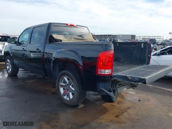 2013 GMC Sierra 1500 SLT with VIN 3GTP2WE73DG186362, listed as a IAAI auction lot 41719448 with 204,637 mi miles. Bid and sale history available at carsss.com. Image 3.