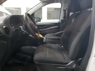 2020 Mercedes-Benz Metris Cargo z VIN W1YV0BEY5L3731098, wystawiony jako Copart lot #61276905 z przebiegiem 193 964 mil mil oraz Szkoda całkowita • Salvage title. Historia ofert i sprzedaży dostępna na DreamBid. Obrazek 7.
