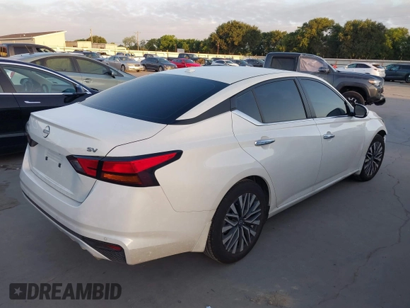 2024 Nissan Altima SV с VIN 1N4BL4DV4RN352002, выставлен на аукционе IAAI как лот 39677646 с пробегом 2 880 миль миль и . История ставок и продаж доступна на DreamBid. Изображение 4.