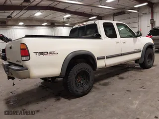 2002 Toyota Tundra SR5 with VIN 5TBBT44162S327523, listed as a IAAI auction lot 41635111 with 200,733 mi miles. Bid and sale history available at carsss.com. Image 4.