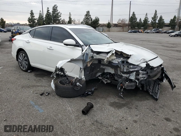 2023 Nissan Altima SL with VIN 1N4BL4EV4PN418222, listed as a Copart auction lot 43273615 with 13,239 mi miles and Salvage Title. Bid and sale history available at DreamBid. Image 4.