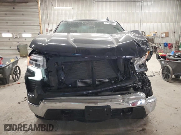 2024 Chevrolet Silverado 1500 LT with VIN 1GCPDKEK0RZ125582, listed as a Copart auction lot 46154625 with 19,869 mi miles and Salvage Title. Bid and sale history available at carsss.com. Image 5.