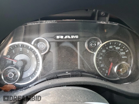 2021 Ram 1500 Big Horn z VIN 1C6RREFG2MN812561, wystawiony jako Copart lot #75305674 z przebiegiem Nie podano mil oraz Szkoda całkowita • Salvage title. Historia ofert i sprzedaży dostępna na DreamBid. Obrazek 9.