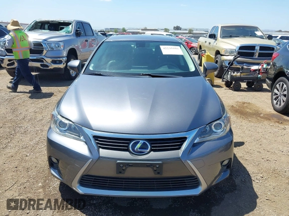 2014 Lexus CT 200h z VIN JTHKD5BH8E2190685, wystawiony jako IAAI lot #42235593 z przebiegiem 90 902 mil mil oraz . Historia ofert i sprzedaży dostępna na DreamBid. Obrazek 12.