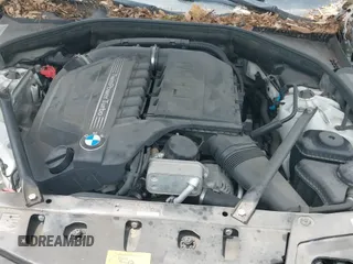 2012 BMW 5 Series 535i xDrive z VIN WBAFU7C58CDU64405, wystawiony jako IAAI lot #42454764 z przebiegiem 149 159 mil mil oraz . Historia ofert i sprzedaży dostępna na DreamBid. Obrazek 12.