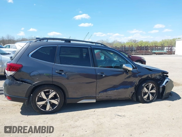 2021 Subaru Forester Touring with VIN JF2SKAXC0MH468473, listed as a IAAI auction lot 41886546 with 37,055 mi miles. Bid and sale history available at carsss.com. Image 13.