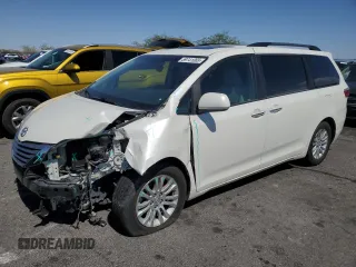 2017 Toyota Sienna XLE Auto Access Seat with VIN 5TDYZ3DCXHS871107, listed as a Copart auction lot 59741065 with 88,819 mi miles and Salvage title. Bid and sale history available at DreamBid. Image 1.