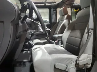 2008 Jeep Wrangler Unlimited X с VIN 1J4GA39128L632897, выставлен на аукционе Copart как лот 55282115 с пробегом 167 844 миль миль и Списание • Salvage title. История ставок и продаж доступна на DreamBid. Изображение 7.
