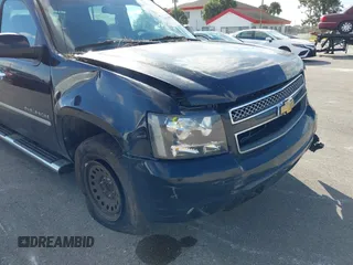 2013 Chevrolet Avalanche LTZ with VIN 3GNMCGE05DG351022, listed as a IAAI auction lot 41138090 with 197,159 mi miles and . Bid and sale history available at DreamBid. Image 17.