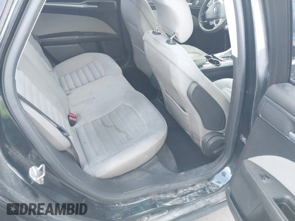 2014 Ford Fusion S with VIN 3FA6P0G76ER204761, listed as a IAAI auction lot 41948590 with 171,605 mi miles and . Bid and sale history available at DreamBid. Image 8.