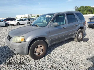 2007 Ford Escape XLS with VIN 1FMYU02Z77KA28665, listed as a Copart auction lot 64358445 with 67,350 mi miles and Clean title. Bid and sale history available at DreamBid. Image 1.