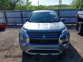 2024 Mitsubishi Outlander SE z VIN JA4J3VA82RZ011100, wystawiony jako IAAI lot #42049812 z przebiegiem 19 265 mil mil oraz . Historia ofert i sprzedaży dostępna na DreamBid. Obrazek 12.