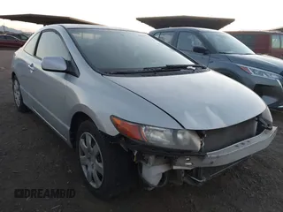 2008 Honda Civic Cpe LX with VIN 2HGFG12638H579412, listed as a IAAI auction lot 41889234 with 195,481 mi miles. Bid and sale history available at carsss.com. Image 1.