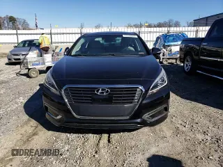 2017 Hyundai Sonata Limited with VIN KMHE34L30HA076054, listed as a Copart auction lot 77972943 with 60,977 mi miles and . Bid and sale history available at DreamBid. Image 10.