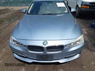 2013 BMW 3 Series 328i z VIN WBA3A5G57DNP19440, wystawiony jako IAAI lot #42540834 z przebiegiem 135 117 mil mil oraz . Historia ofert i sprzedaży dostępna na DreamBid. Obrazek 6.