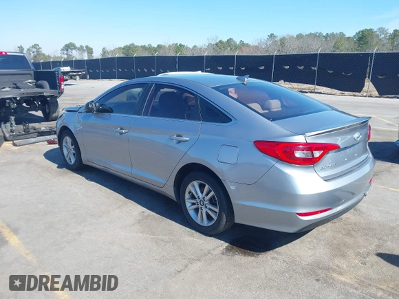2016 Hyundai Sonata SE z VIN 5NPE24AF3GH348379, wystawiony jako IAAI lot #41645542 z przebiegiem 172 022 mil mil oraz . Historia ofert i sprzedaży dostępna na DreamBid. Obrazek 3.