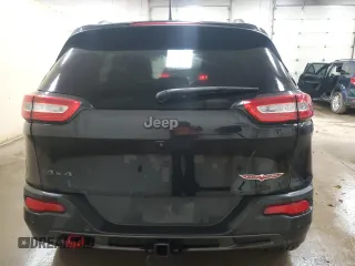 2017 Jeep Cherokee Trailhawk with VIN 1C4PJMBS8HW545440, listed as a Copart auction lot 61485375 with 202,369 mi miles and Clean title. Bid and sale history available at DreamBid. Image 6.