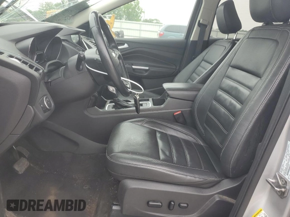 2019 Ford Escape Titanium with VIN 1FMCU9J90KUA07976, listed as a Copart auction lot 59565275 with 189,655 mi miles and Salvage title. Bid and sale history available at DreamBid. Image 7.