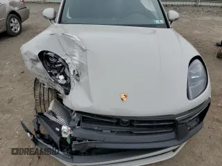 2023 Porsche Macan GTS with VIN WP1AF2A52PLB55150, listed as a Copart auction lot 47746014 with 6,786 mi miles and Salvage title. Bid and sale history available at DreamBid. Image 11.