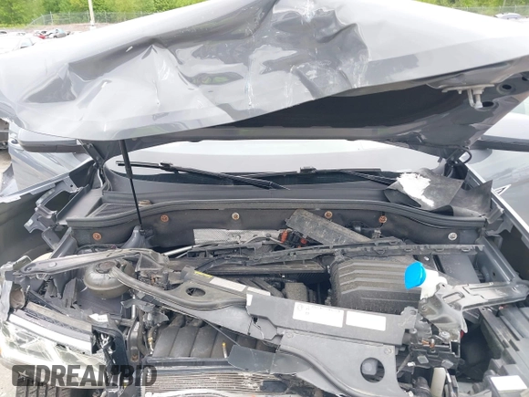 2020 Volkswagen Atlas SEL with VIN 1V2ME2CA3LC220933, listed as a IAAI auction lot 42265014 with 43,343 mi miles and . Bid and sale history available at DreamBid. Image 10.