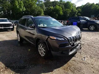 2017 Jeep Cherokee Latitude с VIN 1C4PJLCB2HW585800, выставлен на аукционе Copart как лот 57821955 с пробегом 97 109 миль миль и Списание • Salvage title. История ставок и продаж доступна на DreamBid. Изображение 14.
