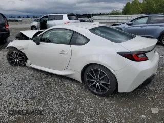 2023 Toyota 86 z VIN JF1ZNBC19P8765430, wystawiony jako Copart lot #56802955 z przebiegiem 6179 mil mil oraz Szkody całkowita. Historia ofert i sprzedaży dostępna na DreamBid. Obrazek 2.