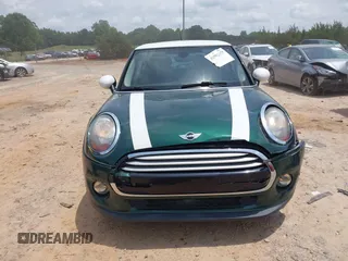 2014 MINI Hardtop with VIN WMWXM5C53ET972847, listed as a IAAI auction lot 42502121 with 165,475 mi miles and . Bid and sale history available at DreamBid. Image 12.