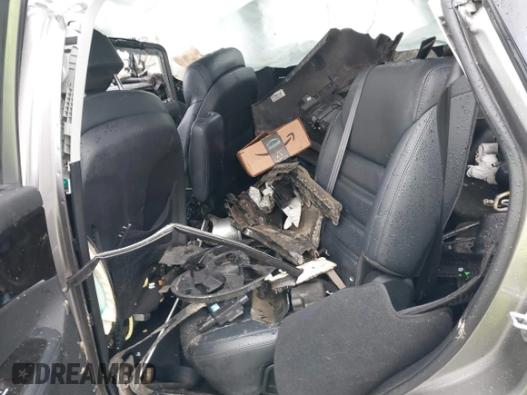 2017 Kia Sorento EX V6 with VIN 5XYPH4A5XHG289550, listed as a IAAI auction lot 41557357 with 1 mi miles. Bid and sale history available at carsss.com. Image 8.