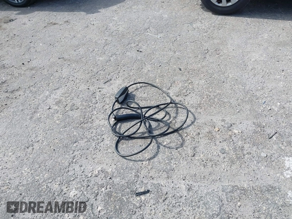 2021 Tesla Model 3 Performance z VIN 5YJ3E1EC5MF984891, wystawiony jako IAAI lot #42071151 z przebiegiem 72 883 mil mil oraz . Historia ofert i sprzedaży dostępna na DreamBid. Obrazek 11.