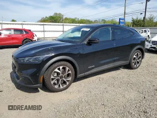 2024 Ford Mustang Mach-E Select z VIN 3FMTK1S58RMA08312, wystawiony jako Copart lot #55017385 z przebiegiem 7 424 mil mil oraz Szkoda całkowita • Salvage title. Historia ofert i sprzedaży dostępna na DreamBid. Obrazek 1.