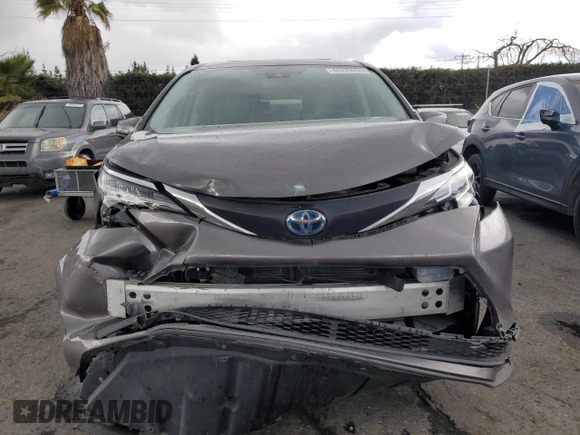 2021 Toyota Sienna LE with VIN 5TDBRKEC3MS004866, listed as a Copart auction lot 48239265 with 77,356 mi miles and Salvage Title. Bid and sale history available at carsss.com. Image 5.