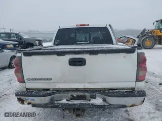 2006 Chevrolet Silverado 1500 LT1 with VIN 2GCEC13T361144888, listed as a IAAI auction lot 41284010 with 308,066 mi miles. Bid and sale history available at carsss.com. Image 16.