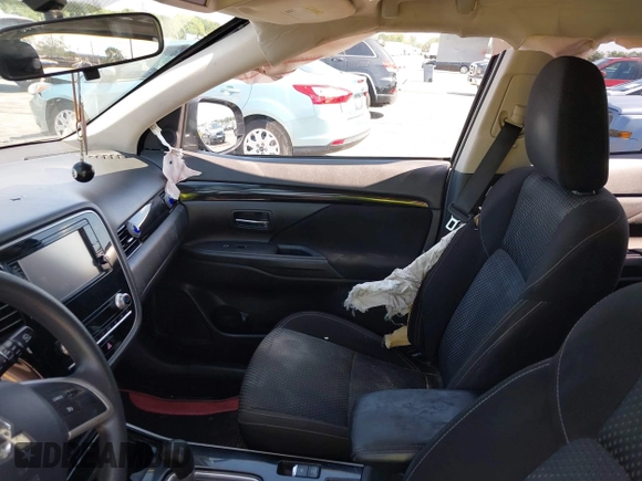 2020 Mitsubishi Outlander ES with VIN JA4AD2A30LZ012270, listed as a IAAI auction lot 39376839 with 72,193 mi miles and . Bid and sale history available at DreamBid. Image 5.