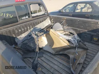 2014 Toyota Tacoma with VIN 3TMLU4EN3EM151545, listed as a IAAI auction lot 41821451 with 261,311 mi miles. Bid and sale history available at carsss.com. Image 12.