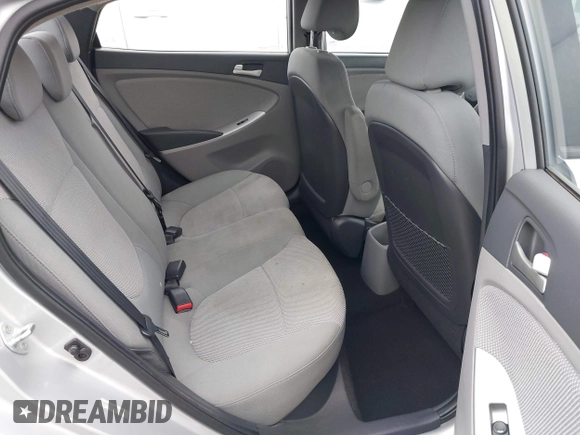 2013 Hyundai Accent GLS z VIN KMHCT4AE3DU548980, wystawiony jako IAAI lot #41562618 z przebiegiem 62 704 mil mil oraz . Historia ofert i sprzedaży dostępna na DreamBid. Obrazek 8.