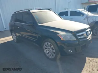 2011 Mercedes-Benz GLK-Class GLK 350 with VIN WDCGG5GB0BF575949, listed as a IAAI auction lot 41852705 with 139,441 mi miles. Bid and sale history available at carsss.com. Image 1.