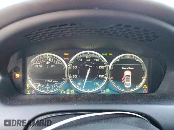 2015 Jaguar XJ Portfolio z VIN SAJWJ2GD9F8V81151, wystawiony jako Copart lot #45724765 z przebiegiem 77 392 mil mil oraz Szkoda całkowita • Salvage title. Historia ofert i sprzedaży dostępna na DreamBid. Obrazek 9.