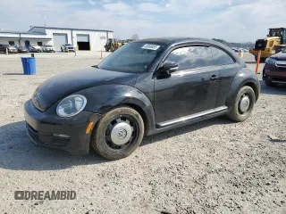 2013 Volkswagen Beetle 2.5L with VIN 3VWJP7AT8DM664287, listed as a Copart auction lot 46989865 with 124,974 mi miles and Salvage Title. Bid and sale history available at DreamBid. Image 1.